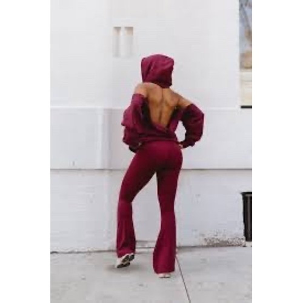 Aqilla Flex Hoodie Wine Cold Shoulder Open Back Sweatshirt XS/S New MSRP $128 - Picture 3 of 8